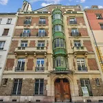 Atypique Loft 3 Personnes With Ac By Weekome